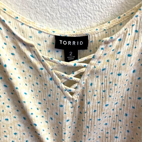 Torrid Cold Shoulder Yellow Floral Blouse Size 2X - Picture 2 of 3